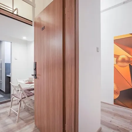 Apartment D'crown Residences