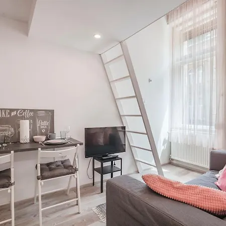 D'crown Residences
