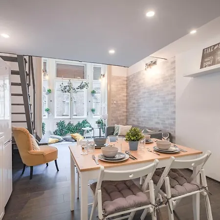 D'crown Residences Apartment *