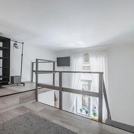 D'crown Residences